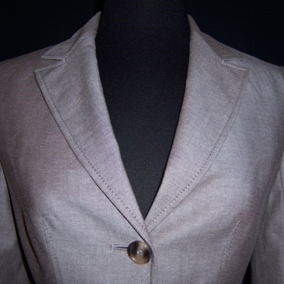 NWT The LIMITED Lined 2-button Blazer - Picture 3 of 8